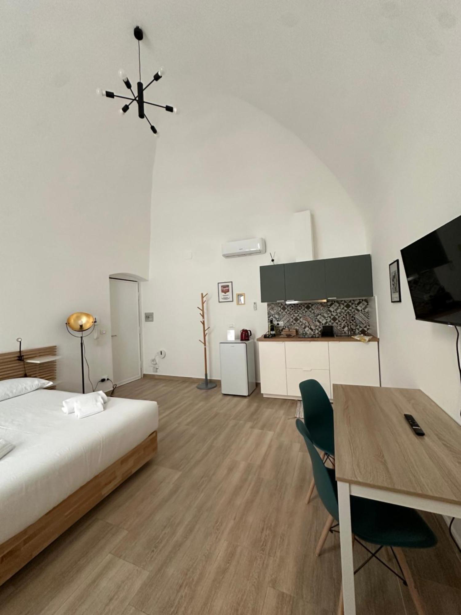 Casa Garruba 99 Lägenhet Bari Exteriör bild